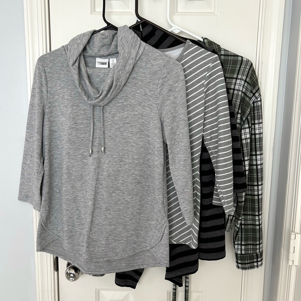 Lot of 4 pieces Fall, Spring Tops | Liz Claiborne, Ann Taylor, Loft